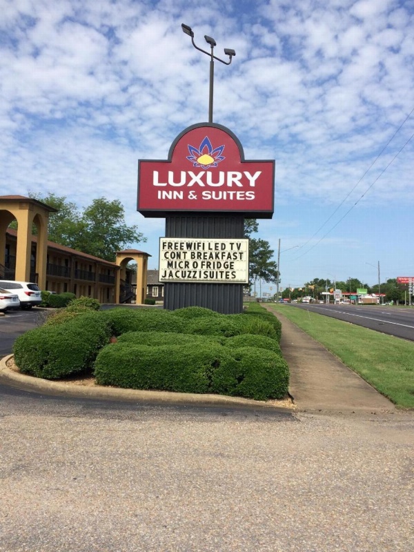 Luxury Inn & Suites image 1