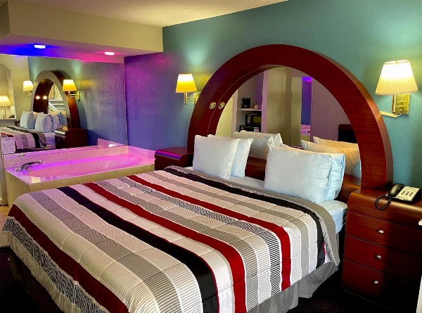Luxury Inn & Suites image 17